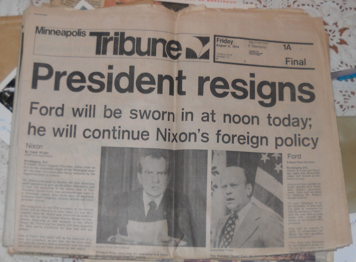 Nixon Resigns - Paper