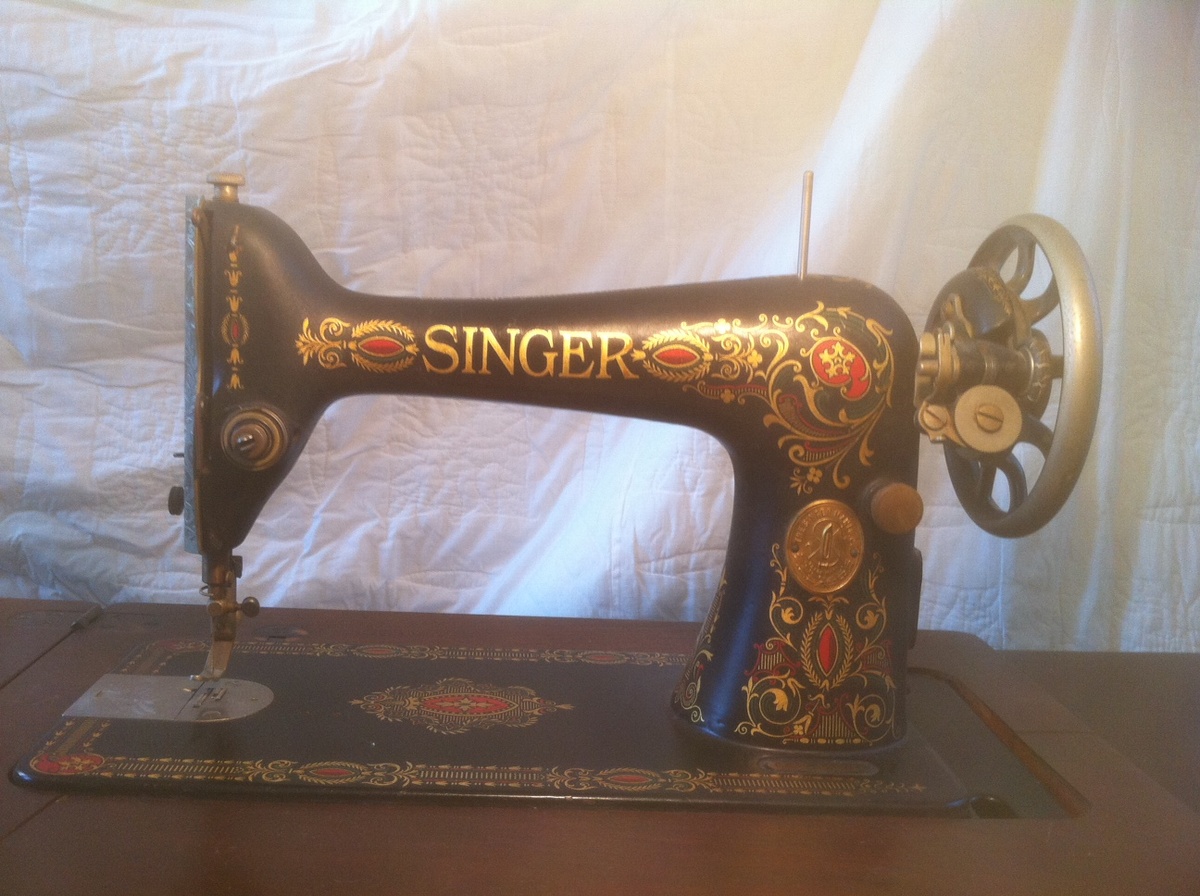 Singer Sewing Machine G9244854