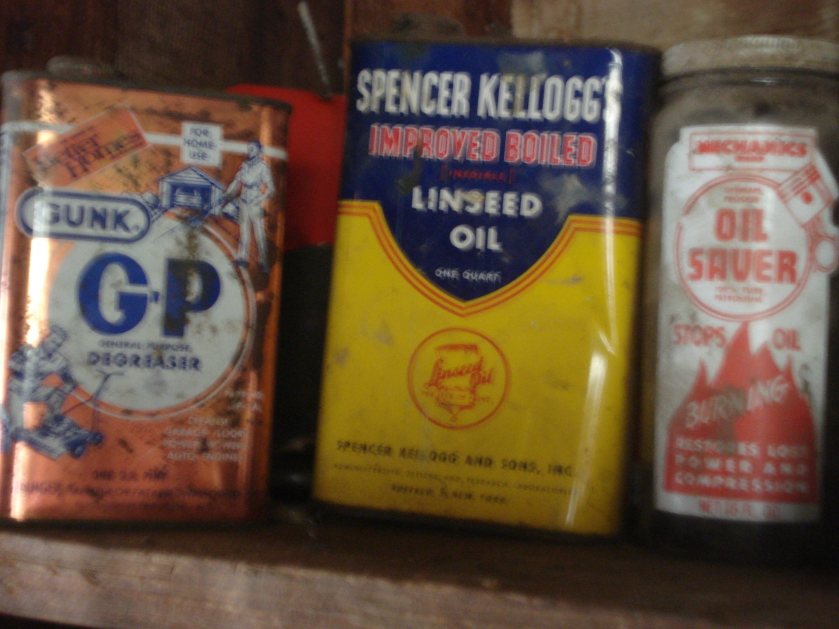  OIL,GREASE CANS 