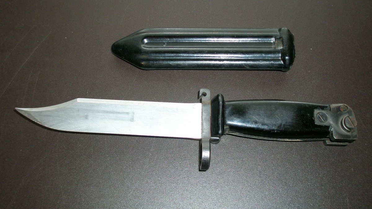 Unknown Bayonet - Military and Wartime