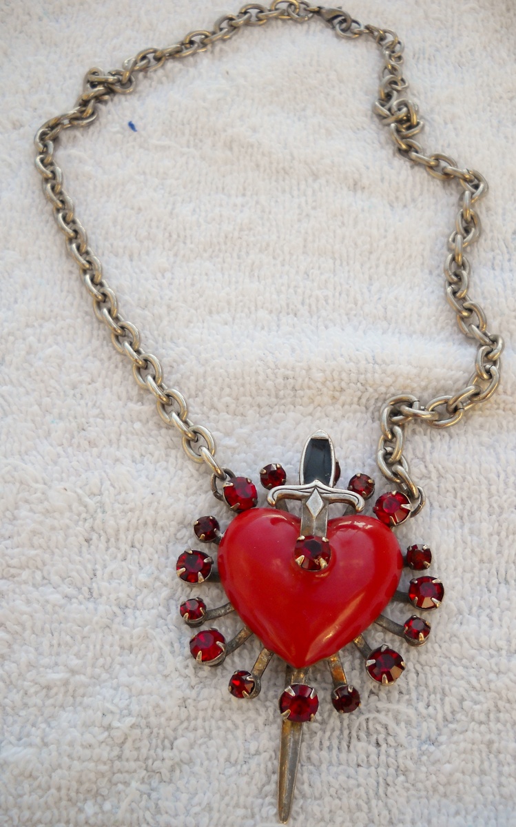 De Luxe NYC/A'dam Heart & Dagger Necklace