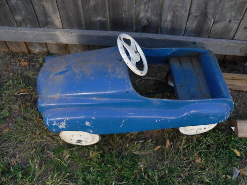 Can anyone identify this pedal car? - Model Cars