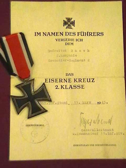 WW II German Combat Awards and Certificates - Military and Wartime