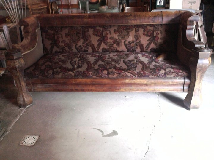 VICTORIAN  7 FOOT COUCH