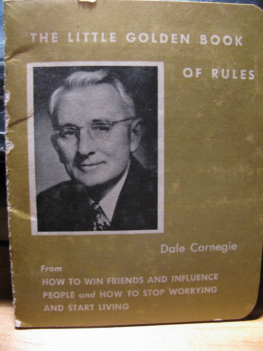 Dale Carnegie Little book of Golden Rules - Books