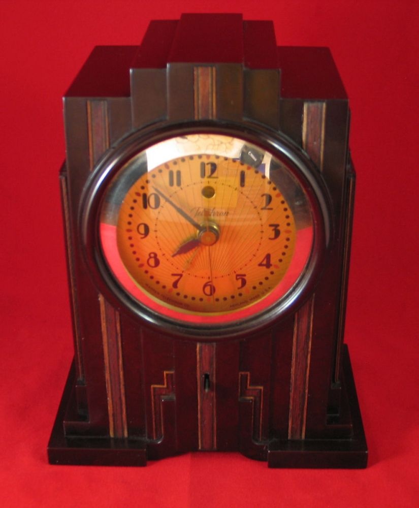 Telechron Model 700 "Electrolarm" - Clocks
