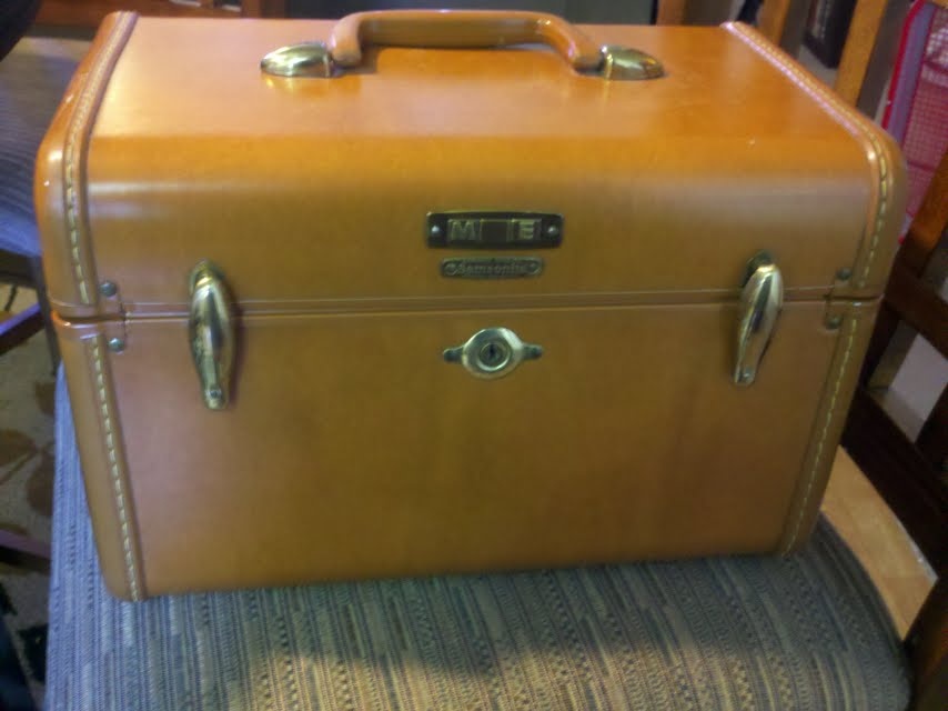 1953 Samsonite Train Case