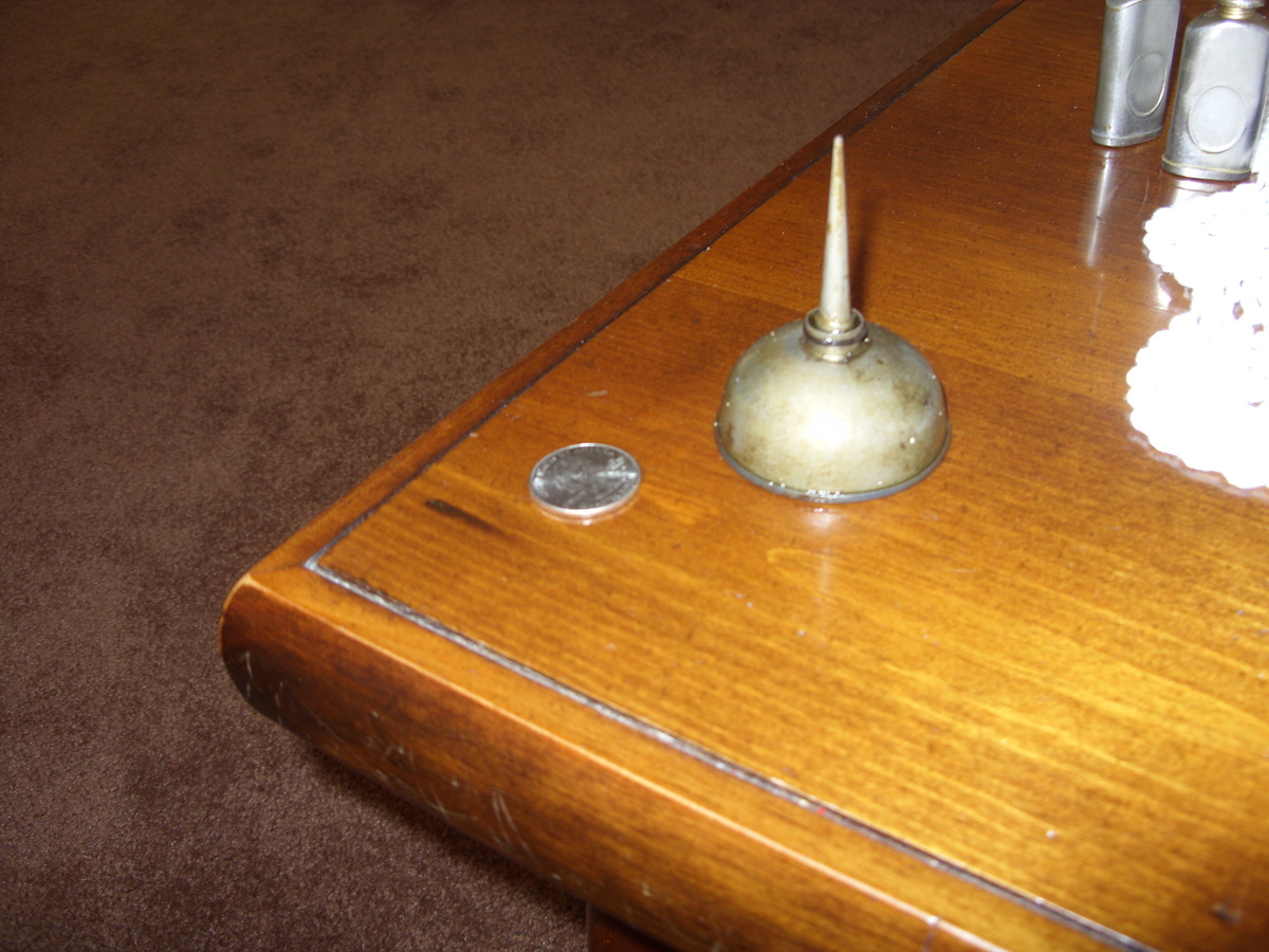 brass squirt oil can