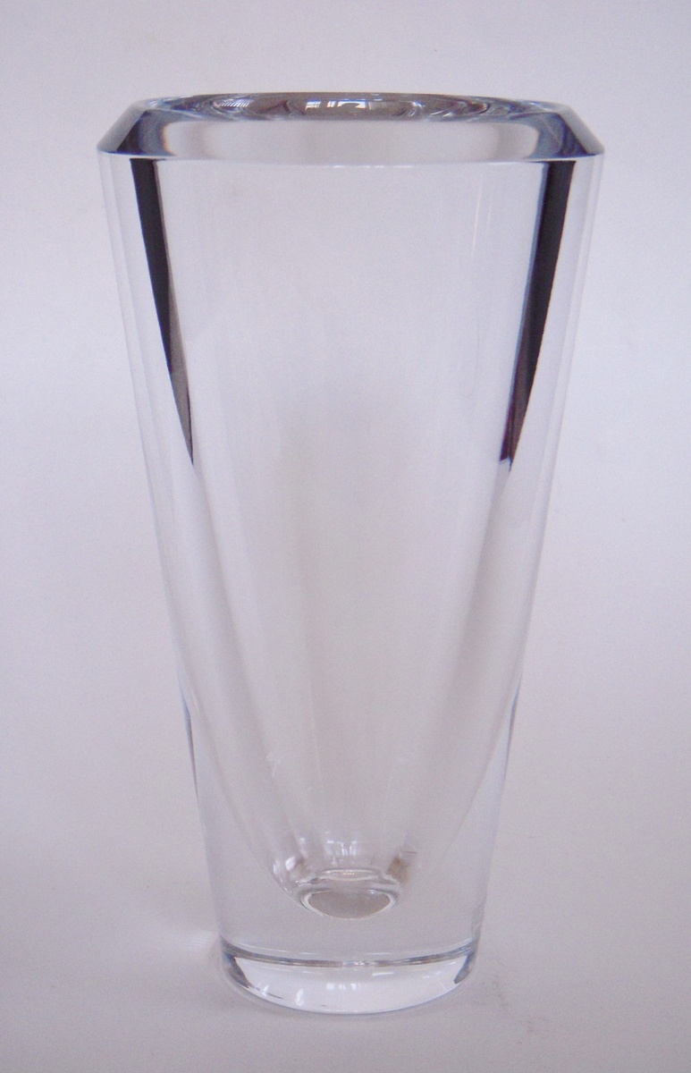 Orrefors Vase~a Contemporary Beauty! - Art Glass