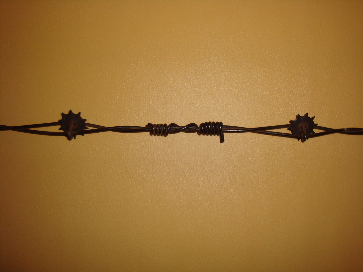RARE BARBED WIRE SPLICE