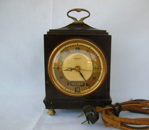 Hammond Bichronous Art Deco Day Date Clock, "Avondale", 1931
