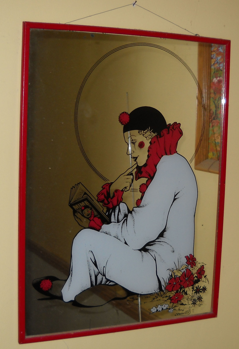 Interesting mirror - Furniture