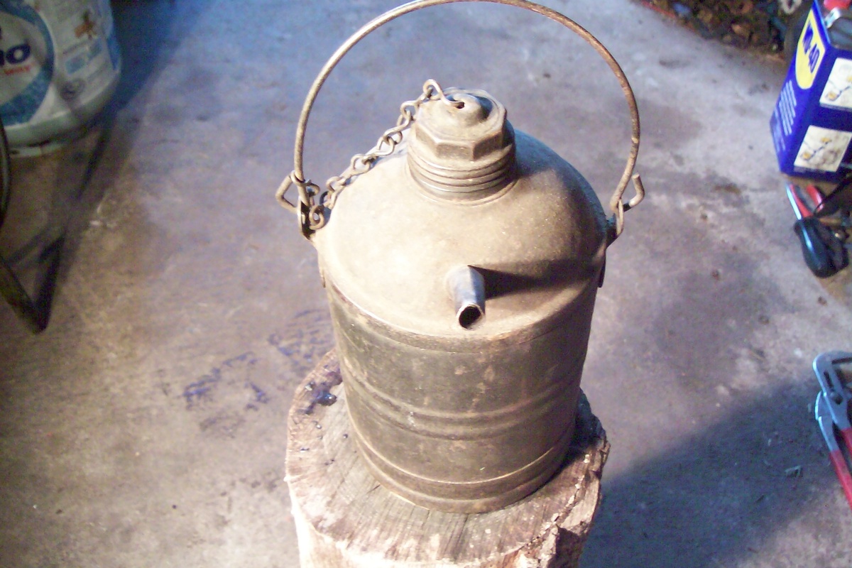 Reading Co oil can - Petroliana