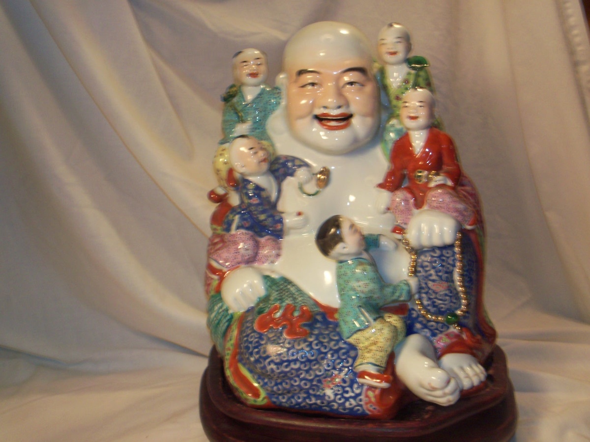 Hotie? found in a auction box - Asian
