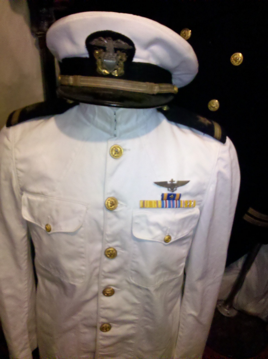 WWII US Navy pilot summer whites dress uniform
