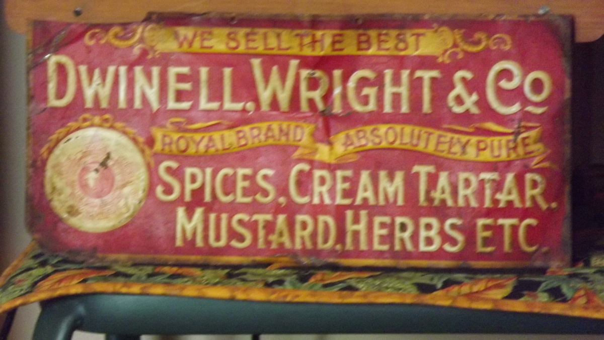 tin  Dwinell,Wright & Co - Signs