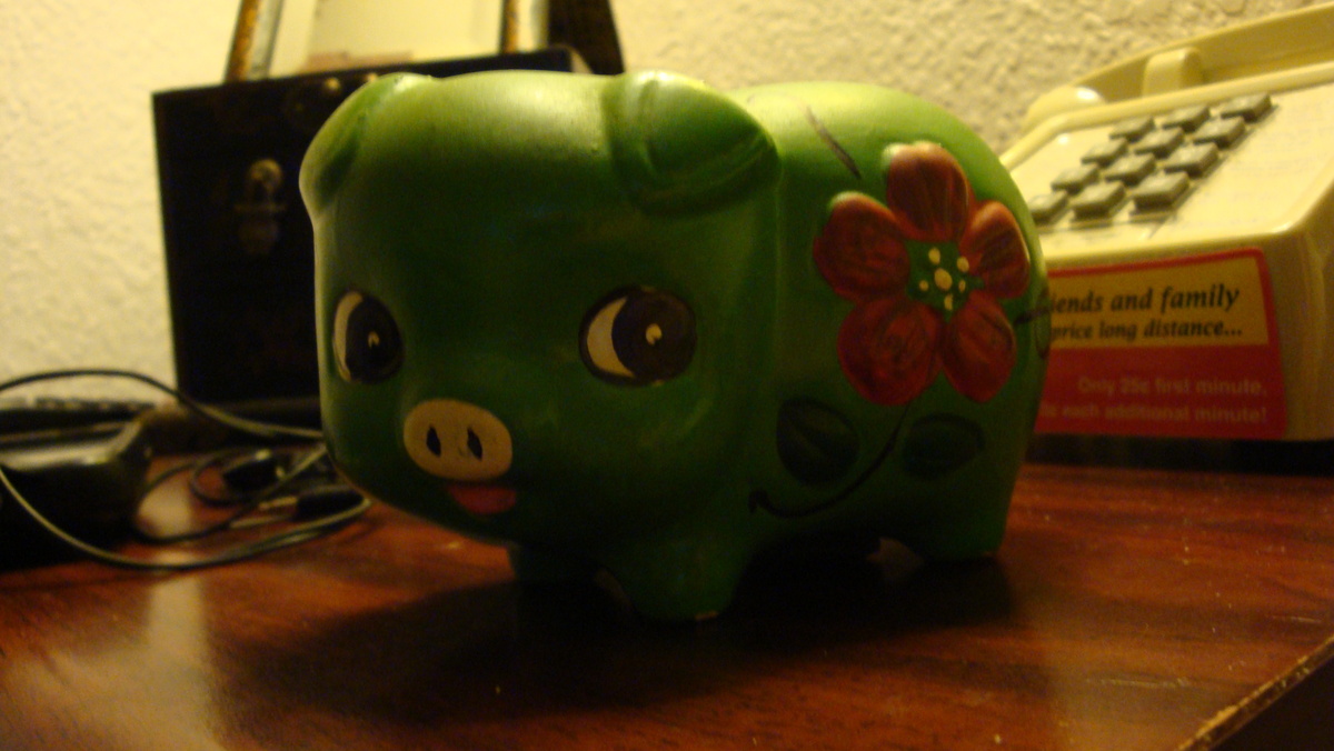 I need Info in this Piggy Bank - Coin Operated