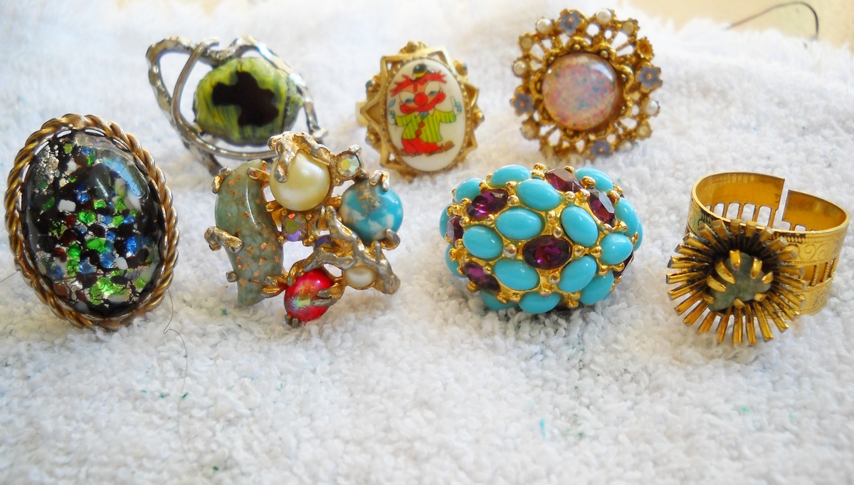 COSTUME RING LOT