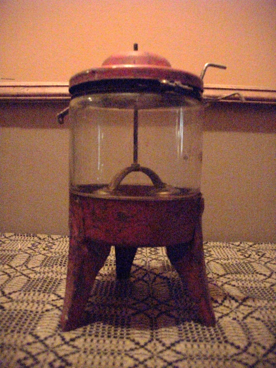 Doll clothes washer