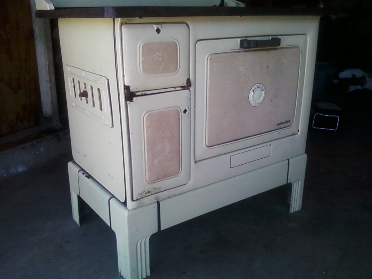 marshall-wells co stove