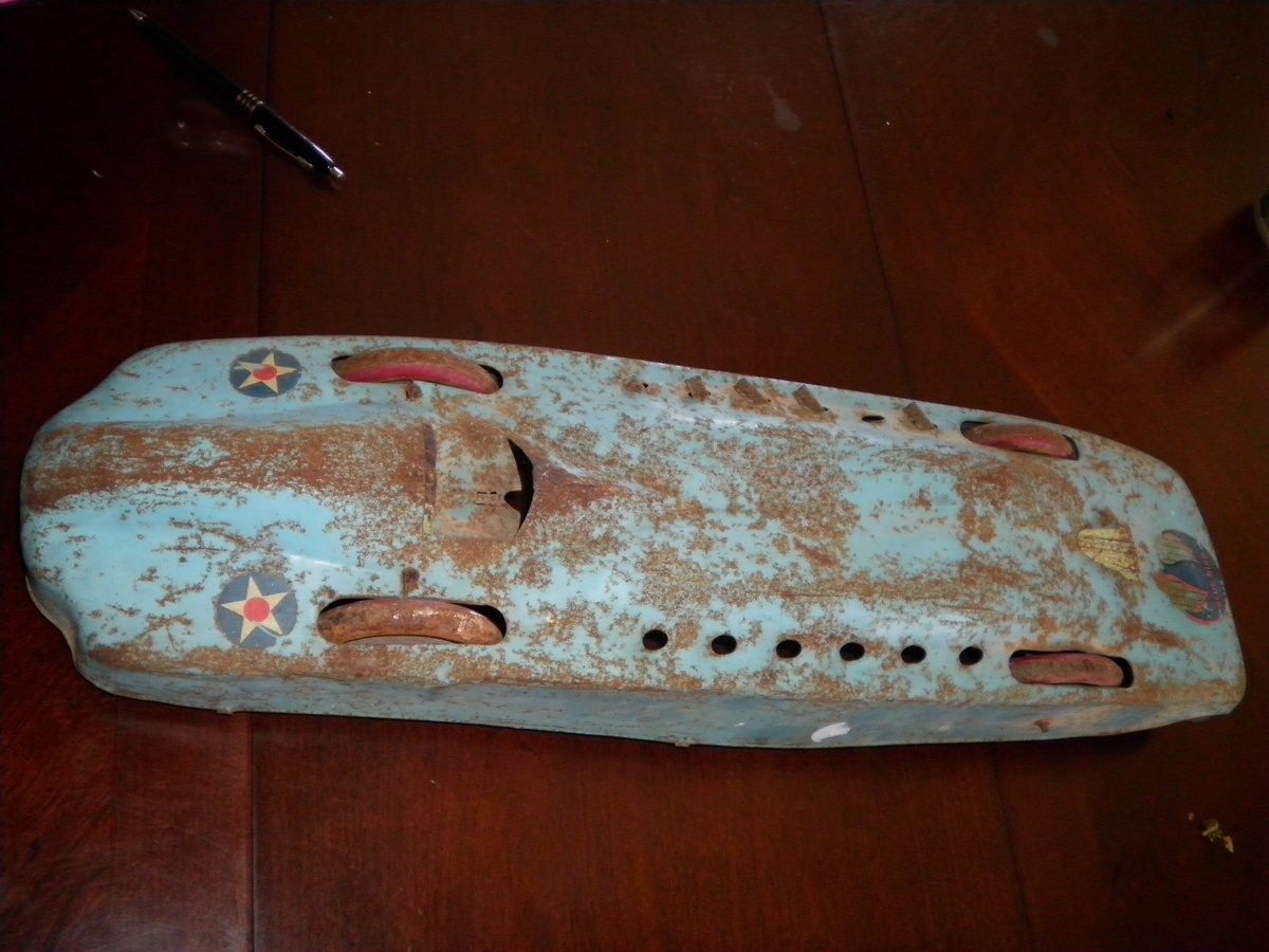 Anyone Know The Maker os This Tin BlueBird Race Car
