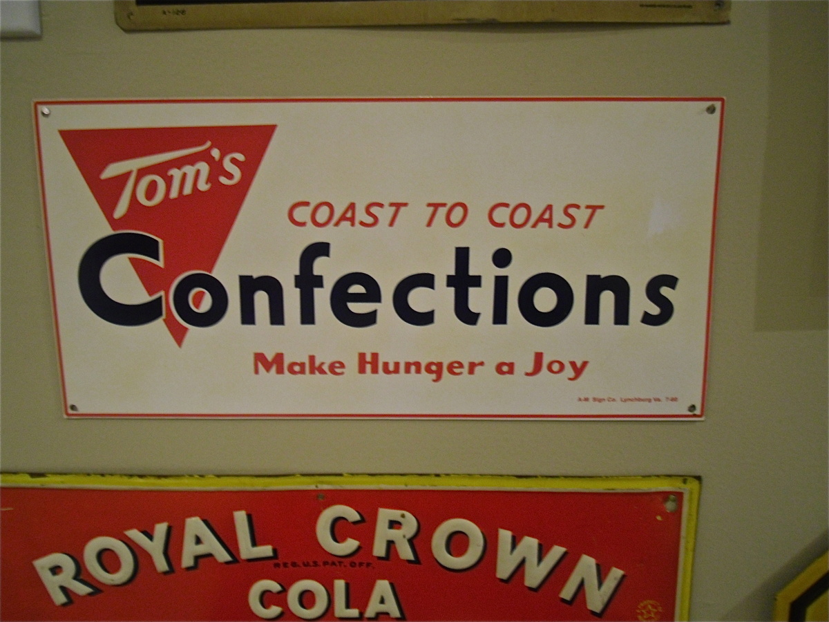 Tom's sign from 1960 - Advertising