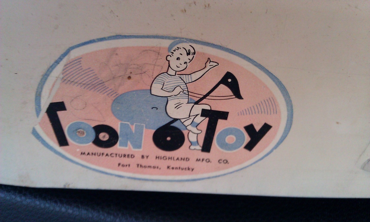 Childs portable Victrola - Records