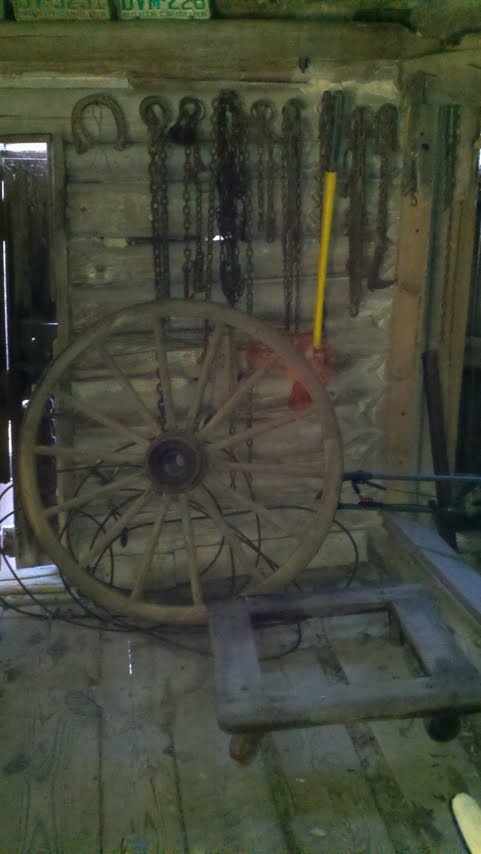 Wood Wagon Wheel