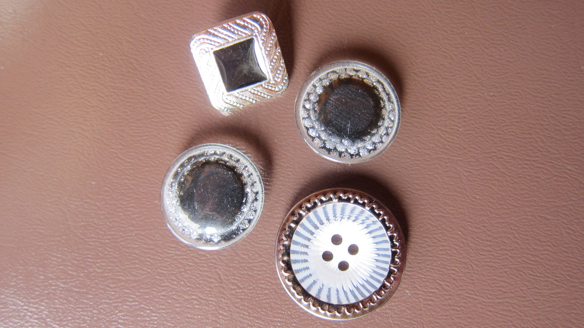 Vintage Buttons - Sewing