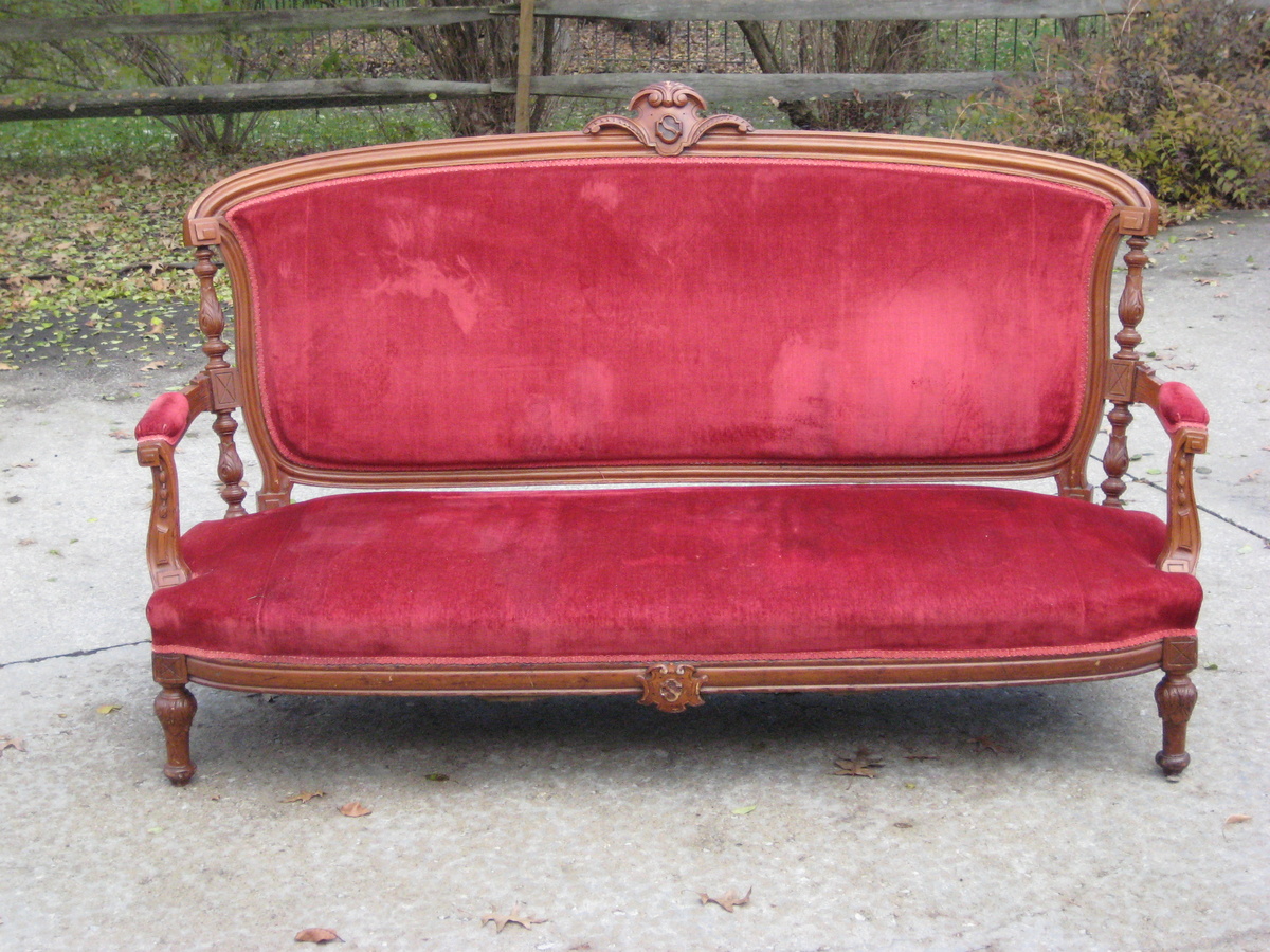 Ladies Settee 