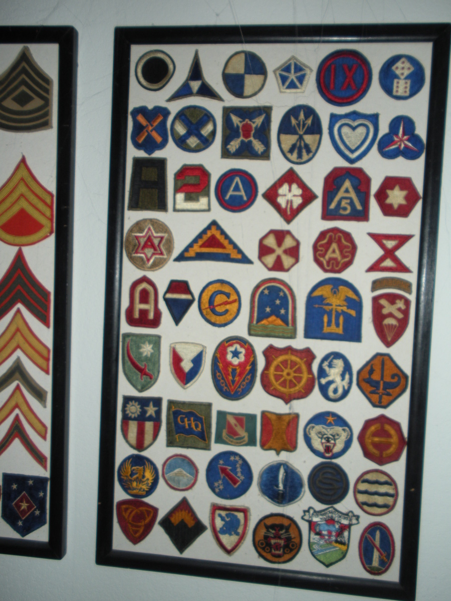 US Military Patches ... These are Army Shoulder Sleeve Insignia (SSIs) 1 of 2 - Military and Wartime