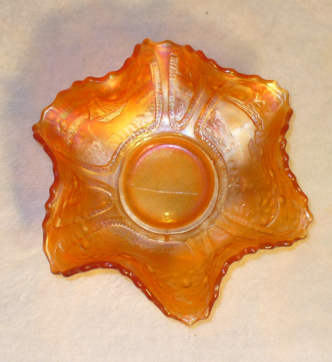 Fenton Carnival Glass...sailboat pattern small ruffled bowl - Art Glass