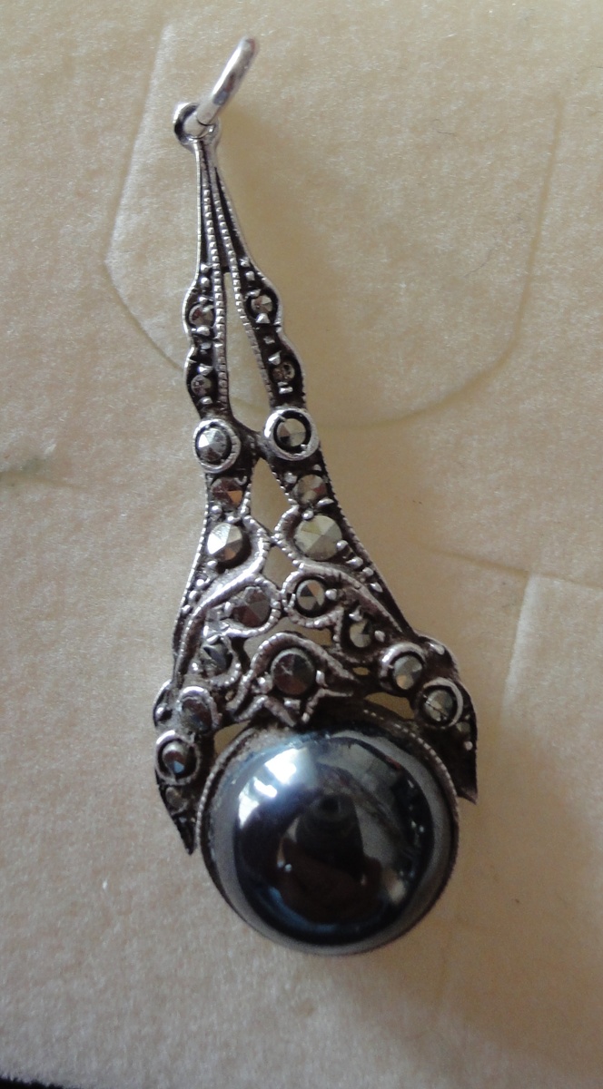 Fine elegant antique pendant