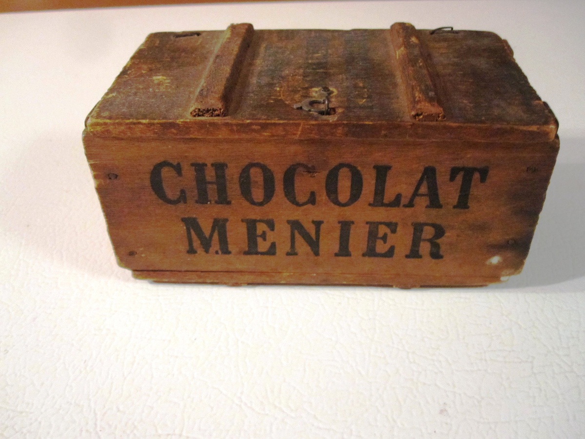 Vintage Chocolate Box - Kitchen