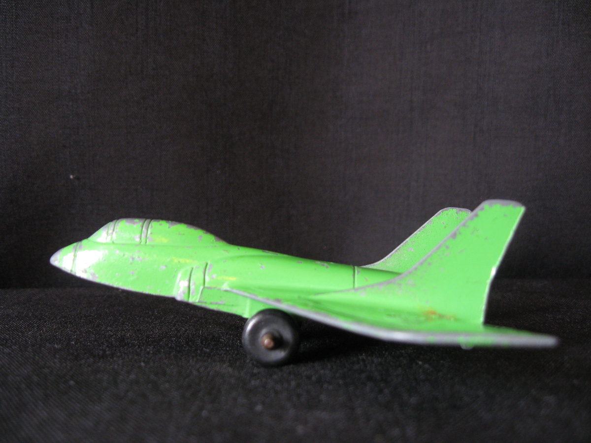 VINTAGE TOOTSIE TOY AIRCRAFT NAVY -USA - Model Cars