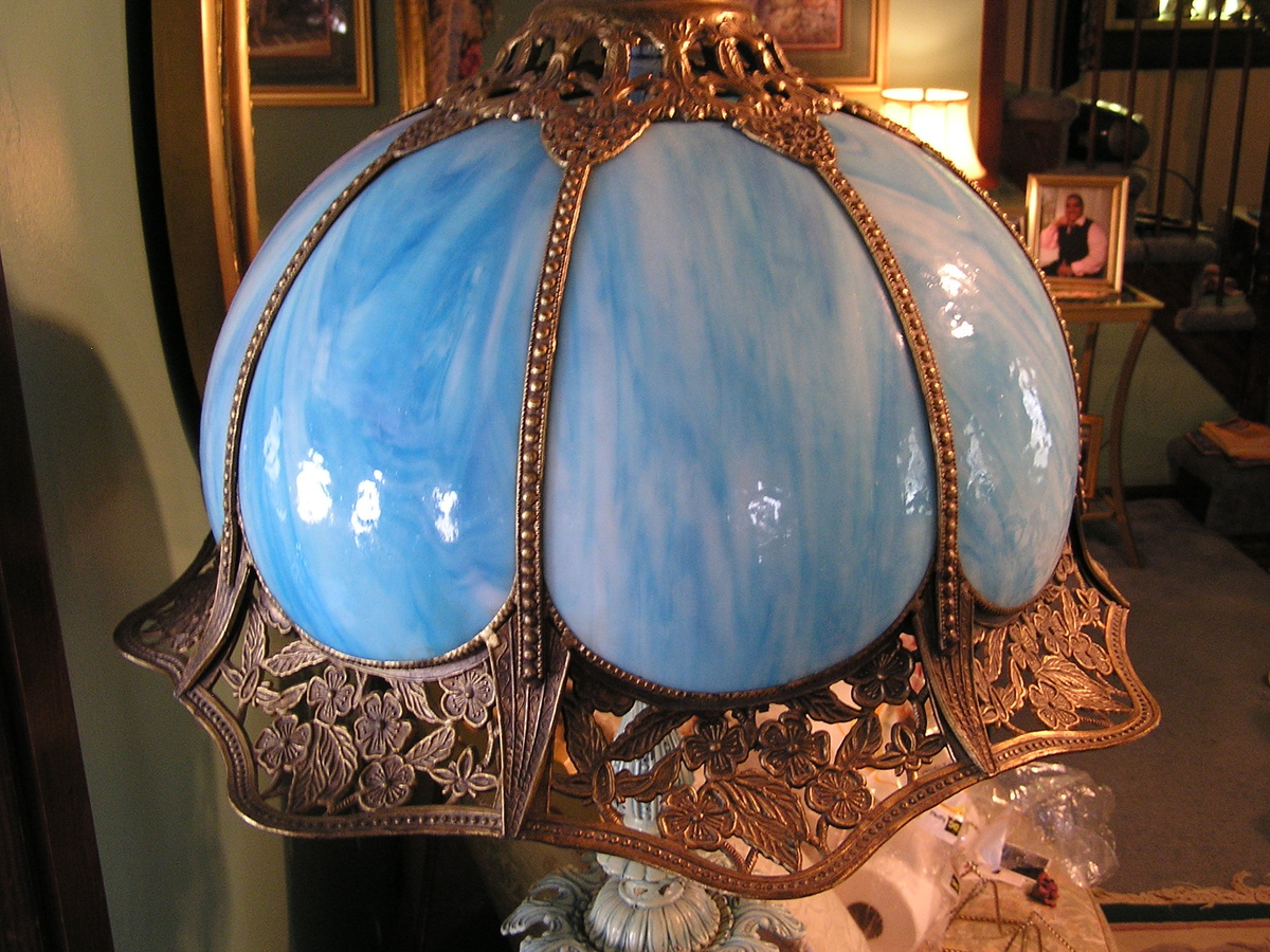 Beautiful stand up lamp top ?  HELP - Is it a Tiffany ?