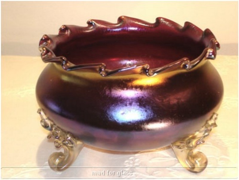 A NEW LOETZ DECOR: CAMELLIA GLATT