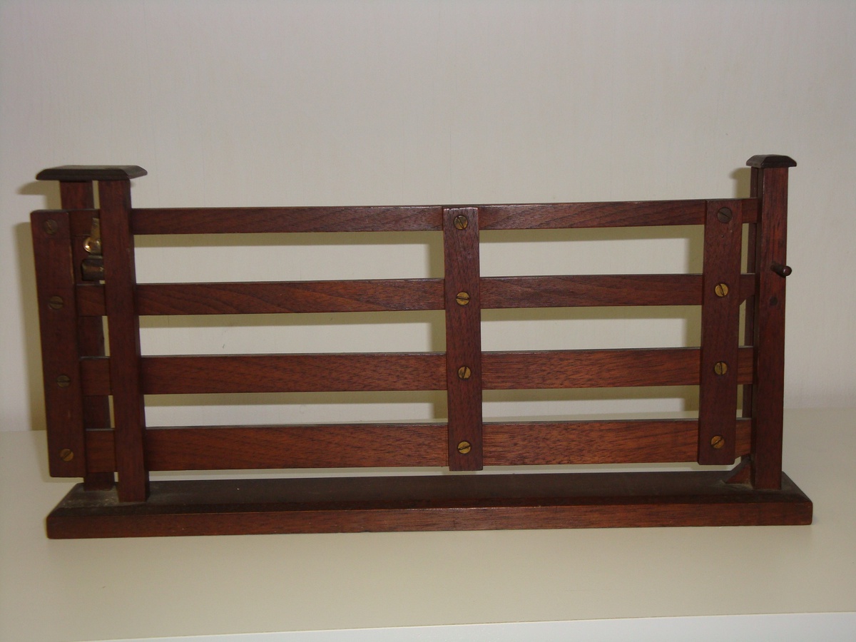 EARLY PATENTED FARM GATE