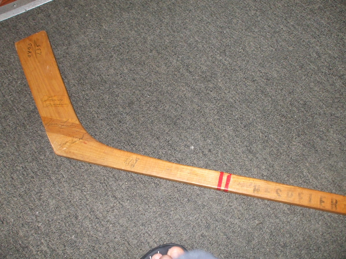 1954 toronto maple leafs signed stick