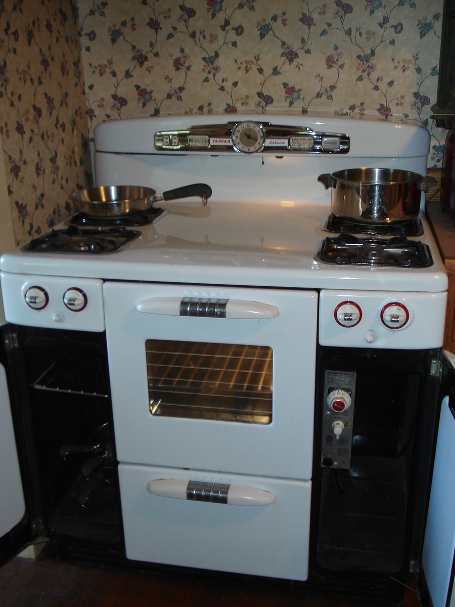 TAPPAN DELUXE GAS STOVE MODEL 60 - BEST OF ANTIQUES, VINTAGE