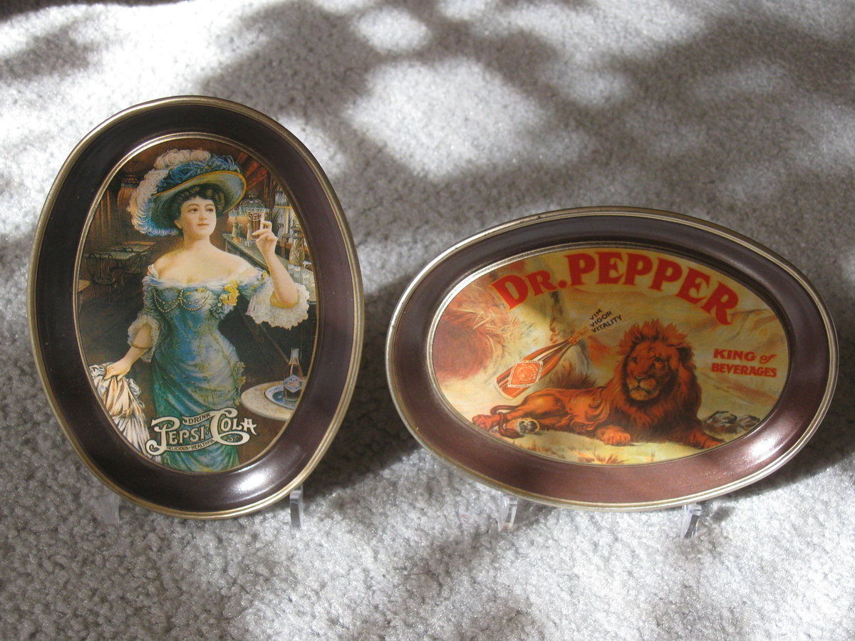 Another Dr. Pepper tray - Advertising