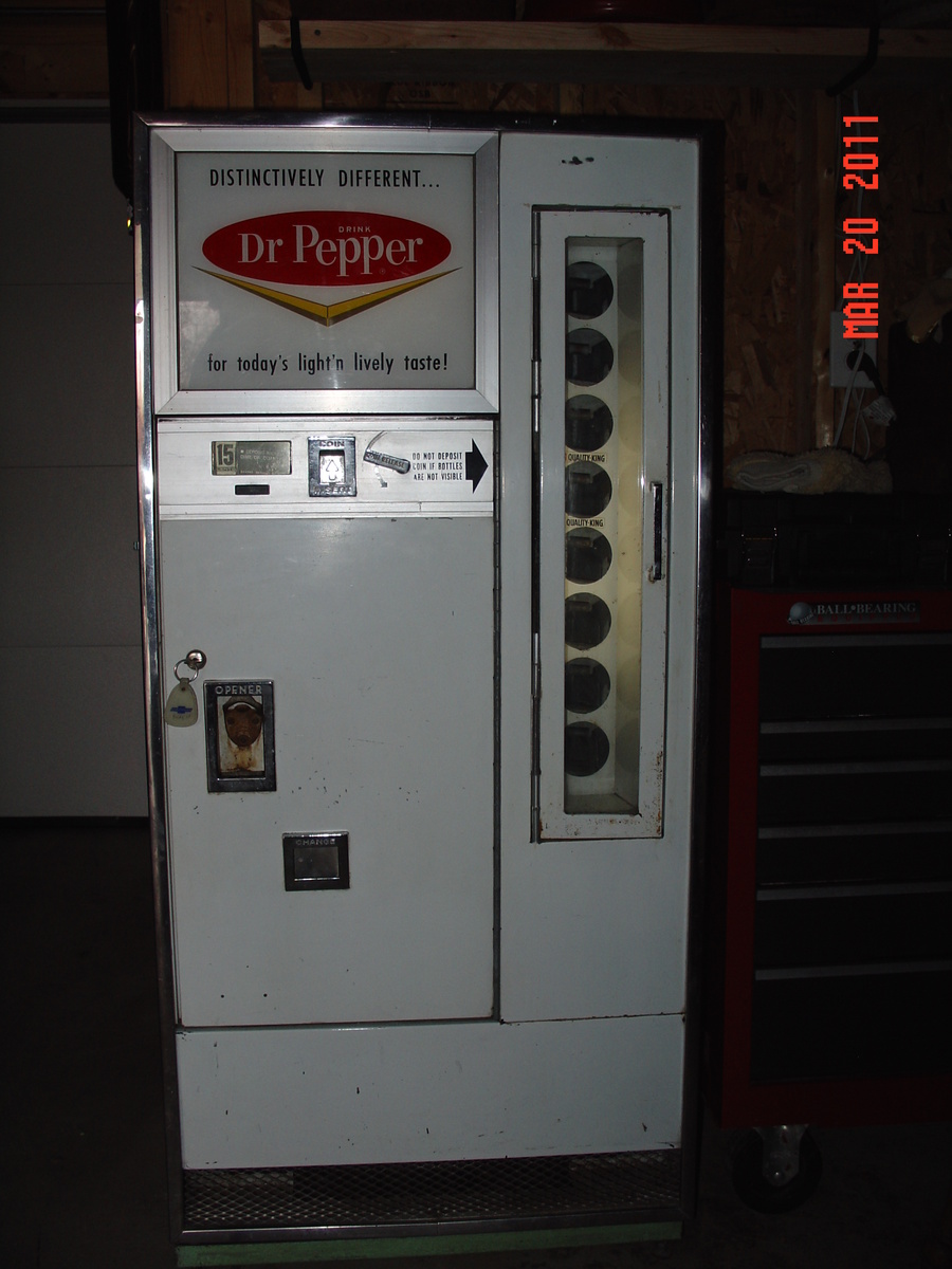 Dr. Pepper Machine...Model 2A...Kansas City, Kansas...S-V Co's.