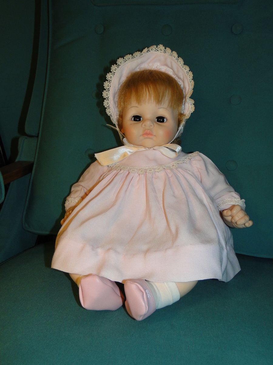 1965 madame alexander crier - Dolls