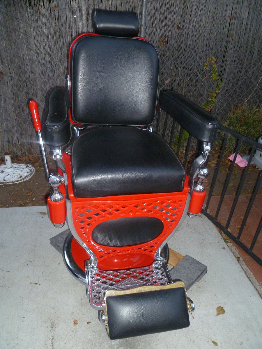 this is a T.H.Kocks Barber chair - Furniture