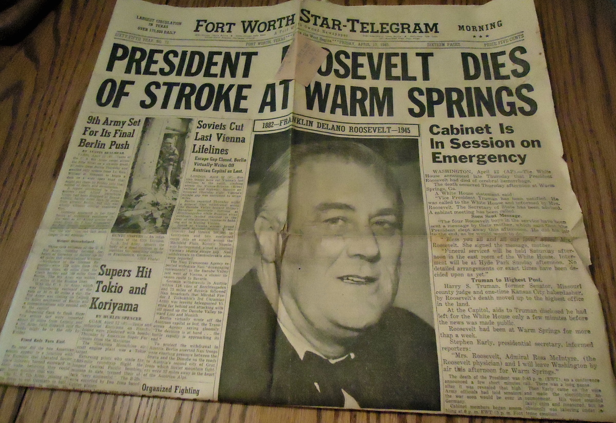 President Roosevelt Dies - Paper