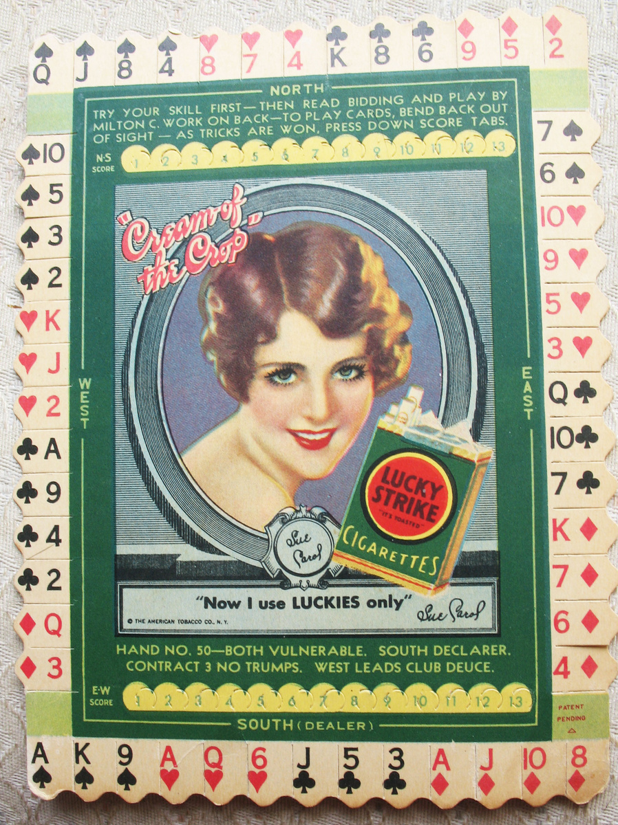 LUCKY STRIKE CARDBOARD SIGN, CARD GAME - Tobacciana