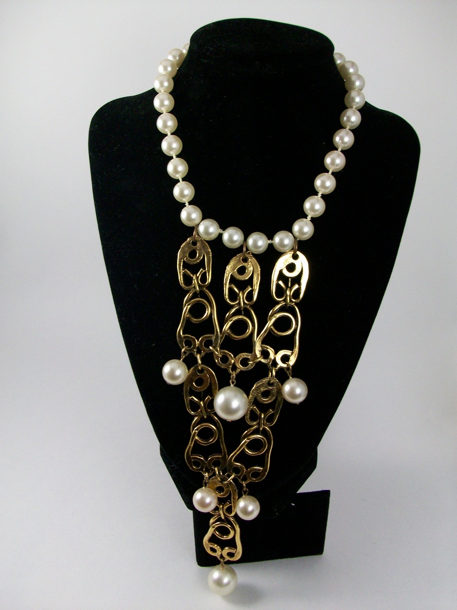 Gorgeous Vintage Bib Necklace