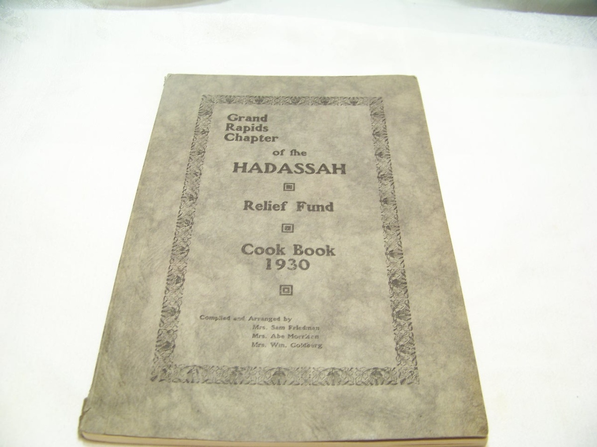 FOUND BETWEEN SHELVES  1930'S COOKBOOK
