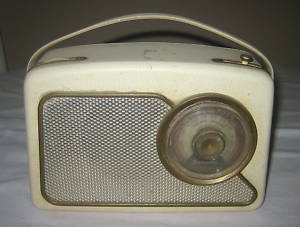 Dansett RT111 Portable transistor radio - Radios