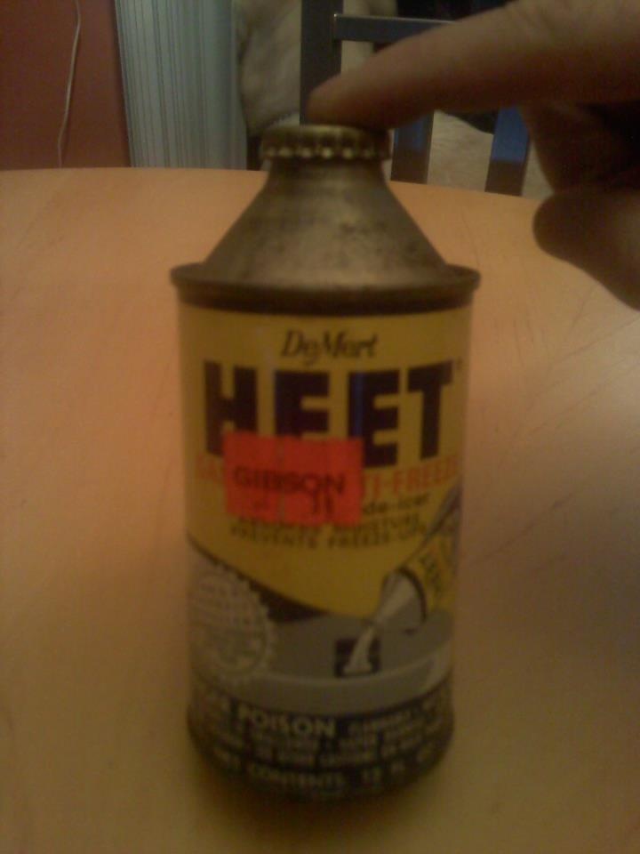 Can of Heet never opened - Petroliana